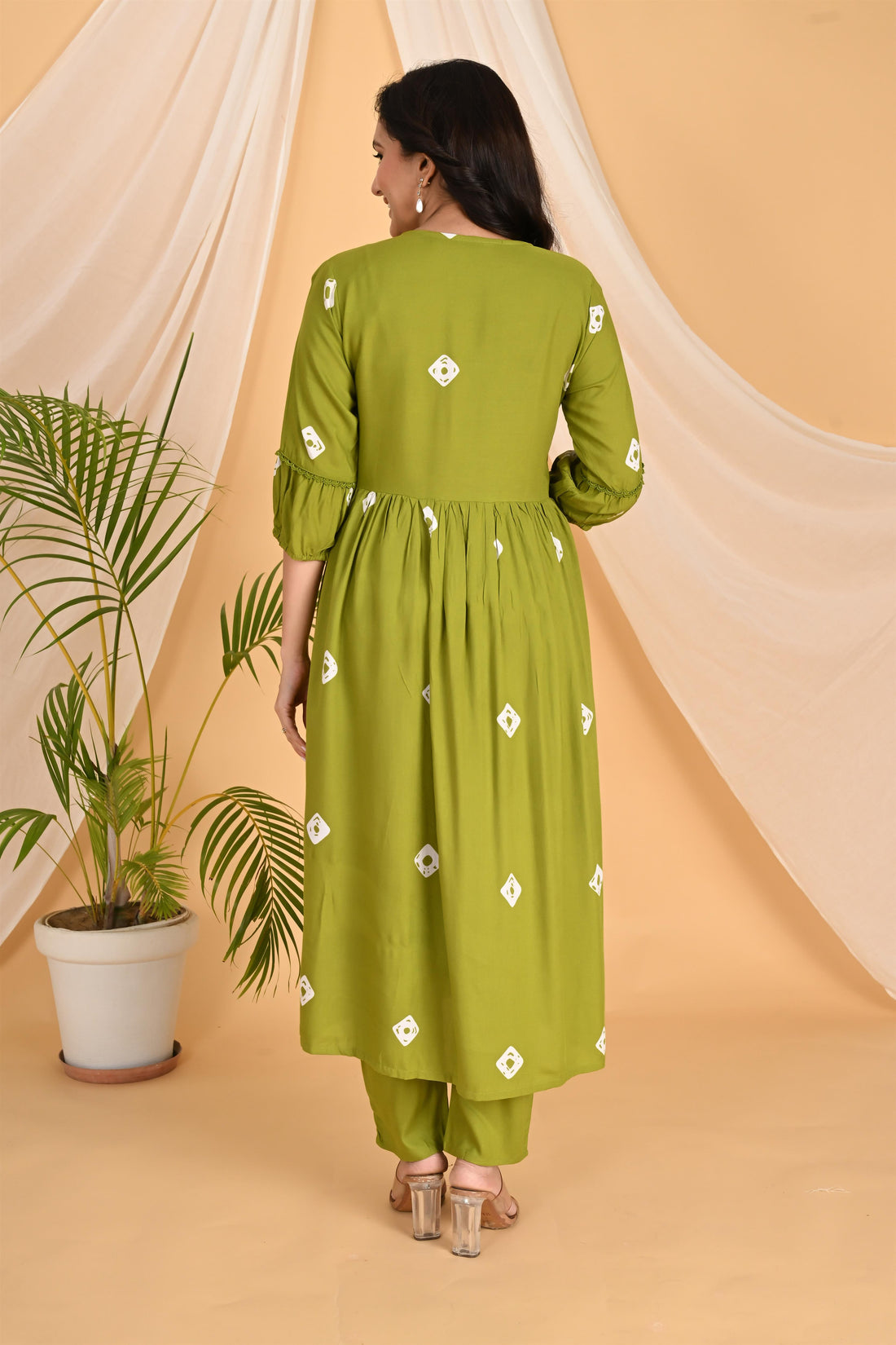 Green Flower embroidery kurta set