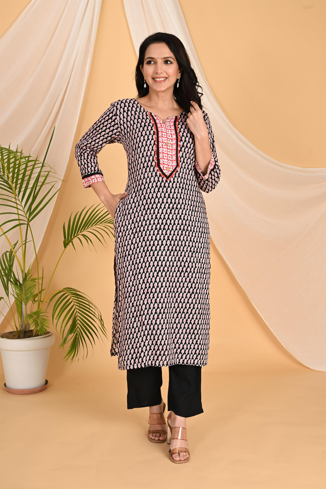 Red and black kurta set