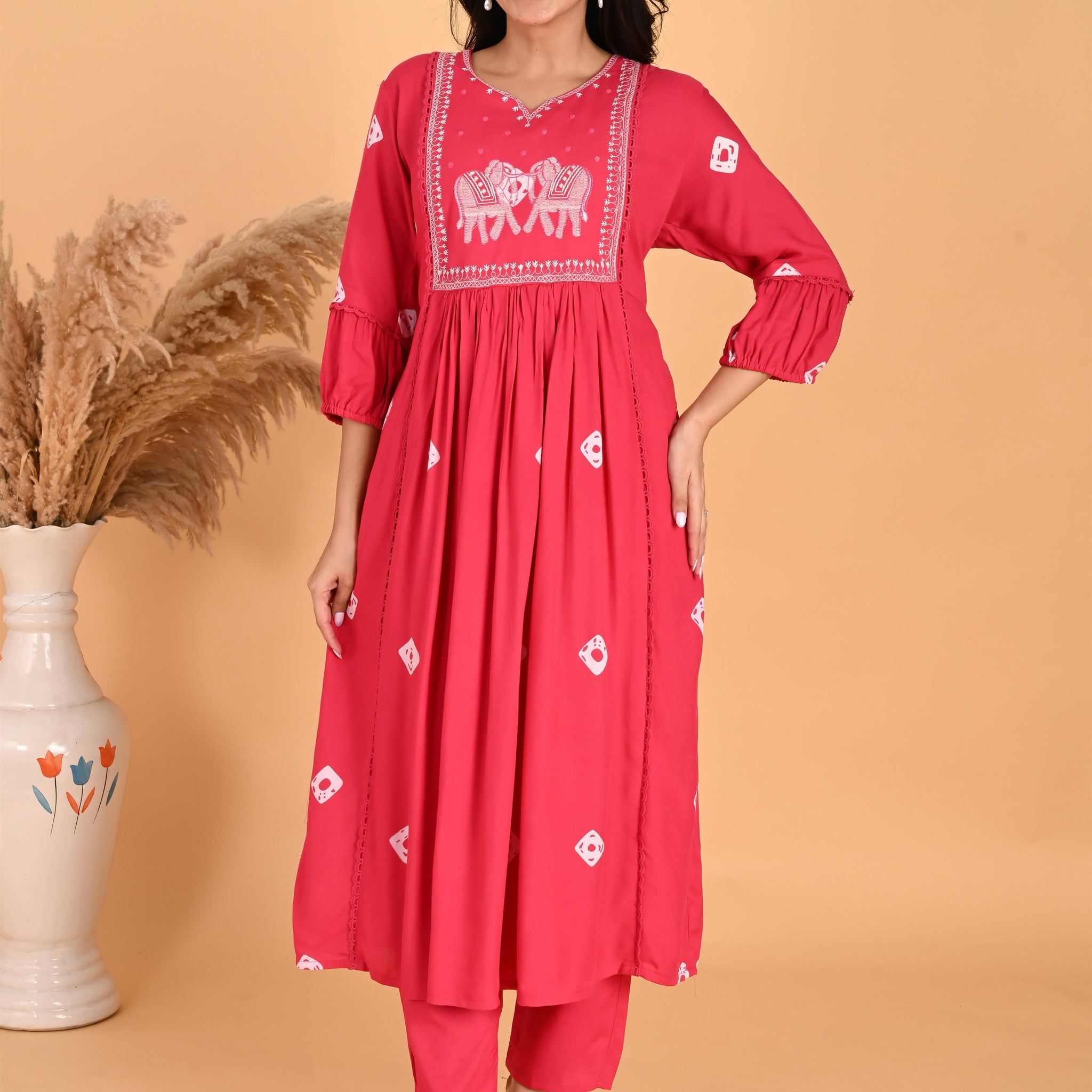 Pink Hathi embroidery kurta set
